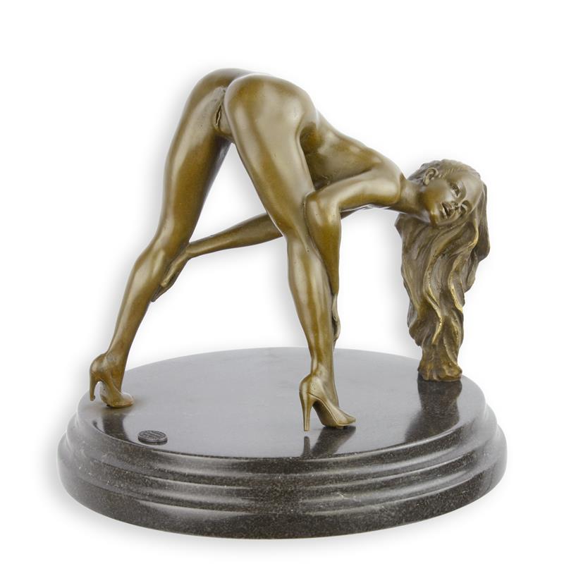 Bronzen sculptuur vrouwelijk naakt op marmeren sokkel – 18,1 cm – VntiQue